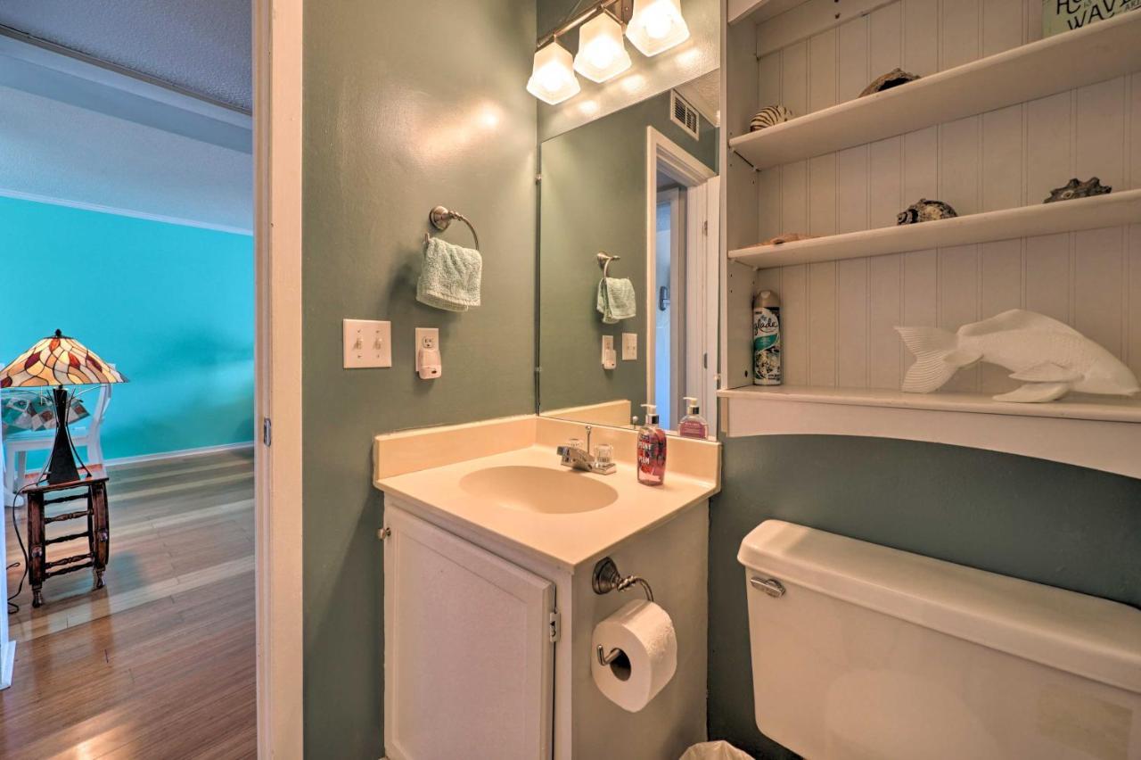 Condo With Balcony And Pool Walk To 2 Beach Accesses! Carolina Beach Exterior foto